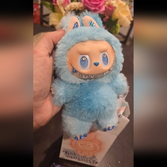 POP MART Blue "Hope" BIE Labubu‎ Collectible Swarvorski 100% Authentic - Picture 3 of 4